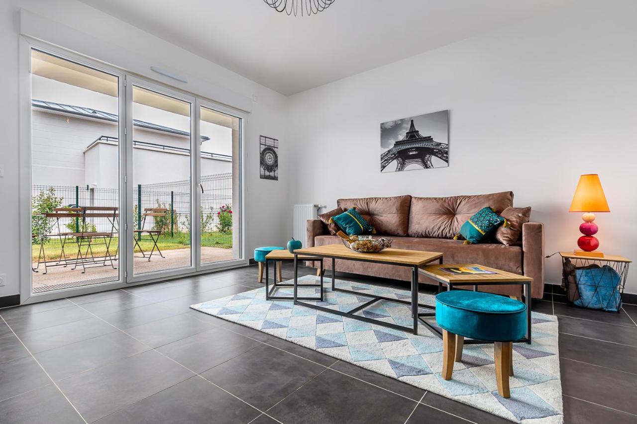 King Size Bed - Free Private Parking - Garden & Terrace - 14Min From Disneyland Ferrieres-en-Brie Luaran gambar